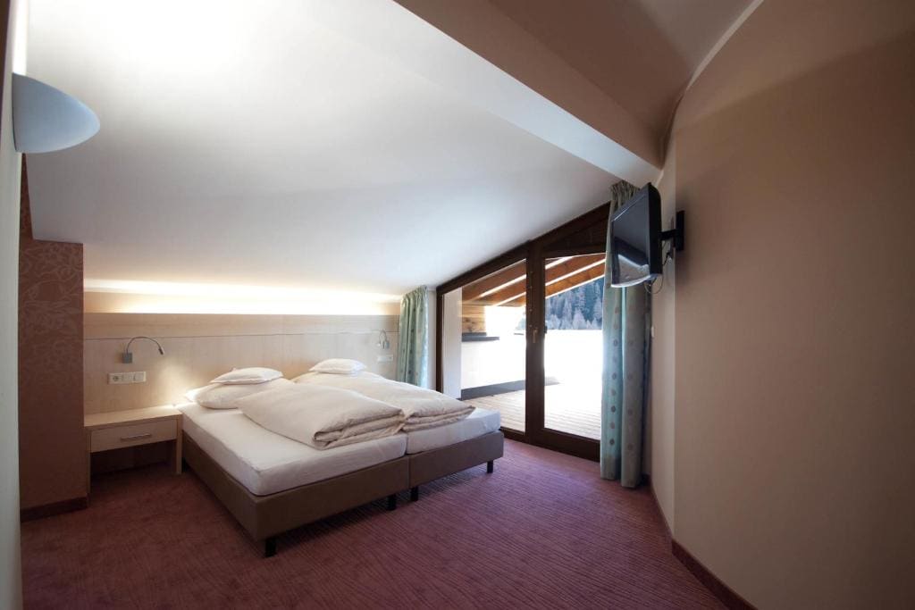 Superior Double Room room - Image 2