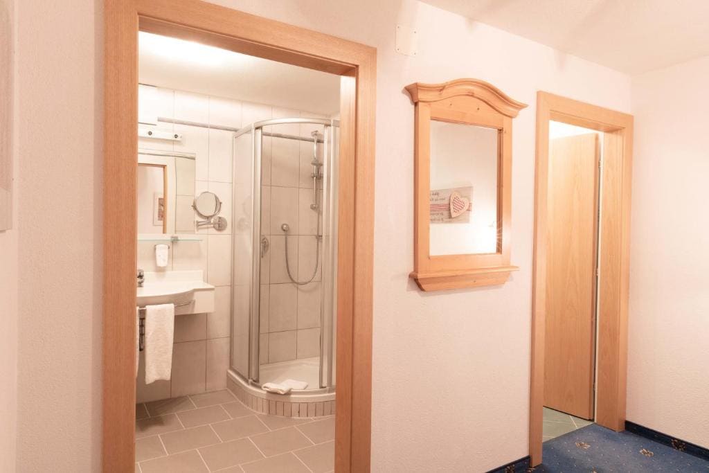 Deluxe Triple Room room - Image 2