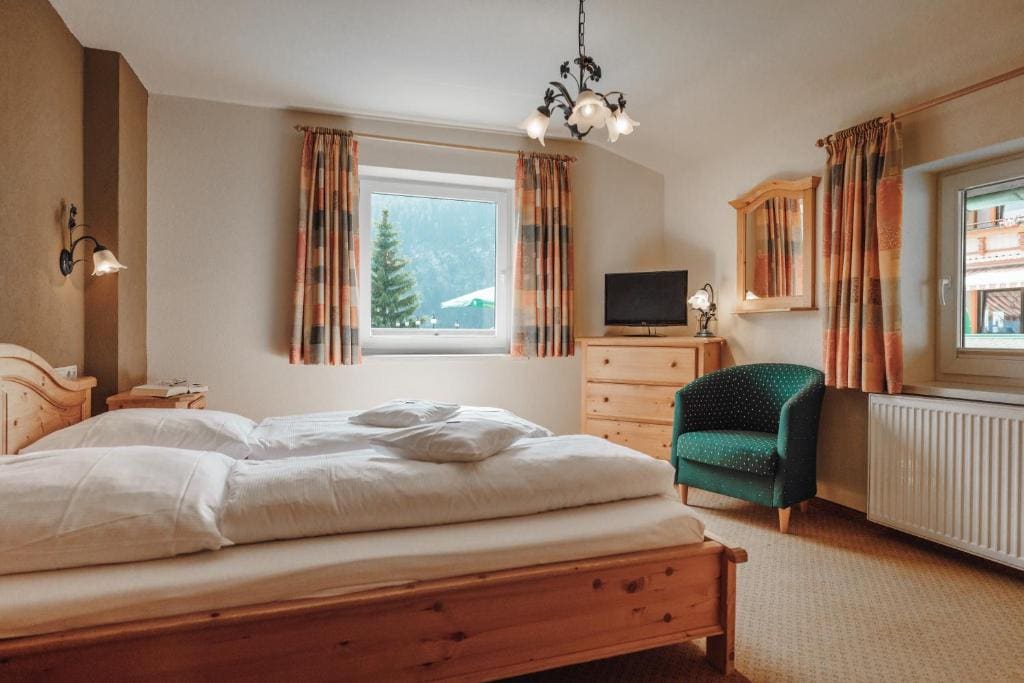 Family Junior Suite room - Image 2