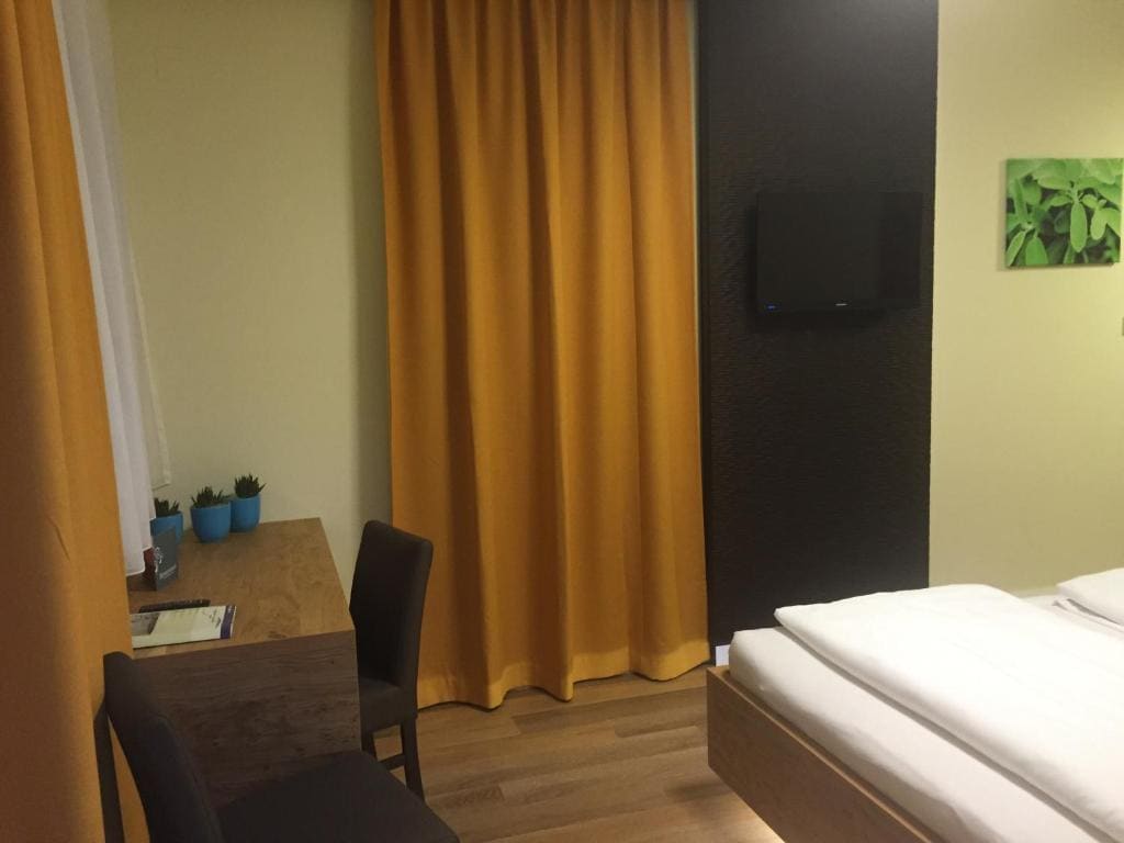 Comfort Double Room room - Image 1