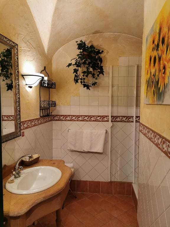 Romantic Double Room room - Image 2