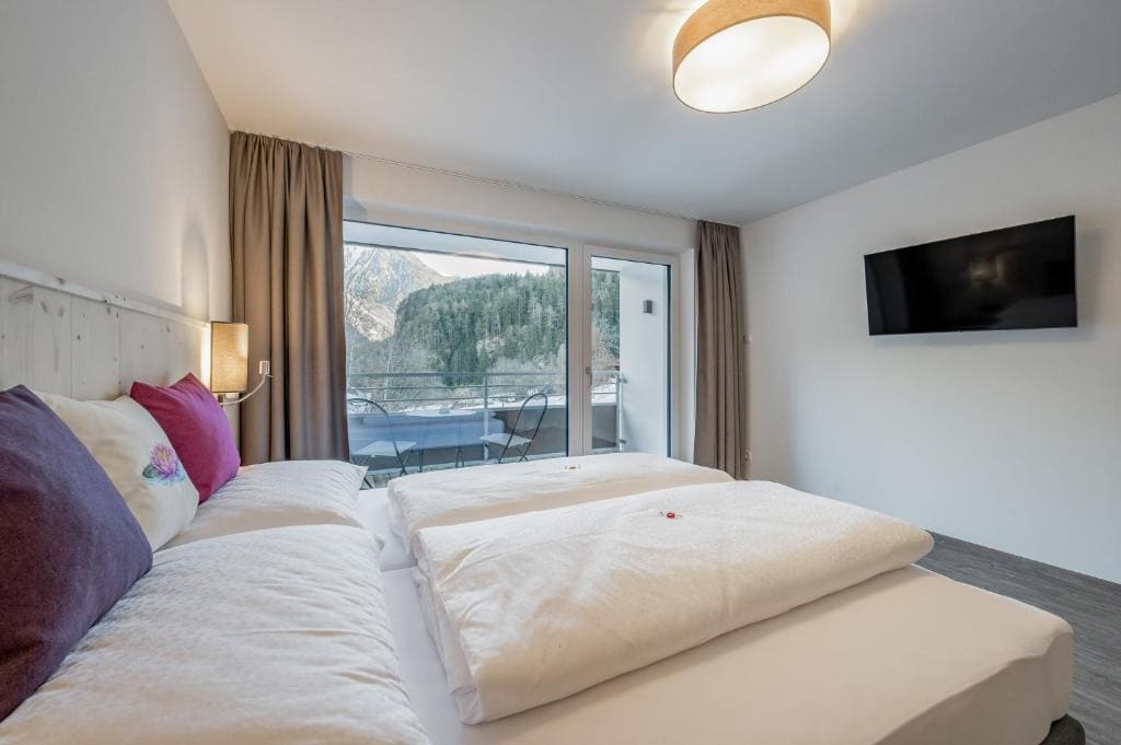 Large Double Room room - Image 1