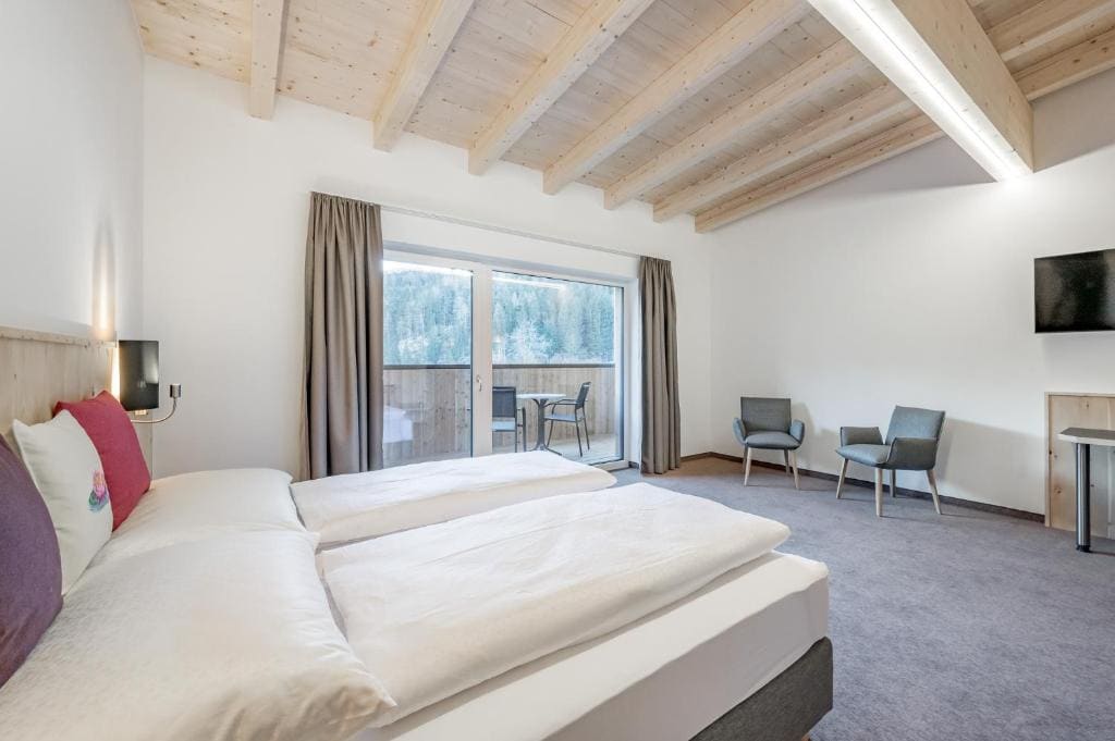 Large Double Room room - Image 3