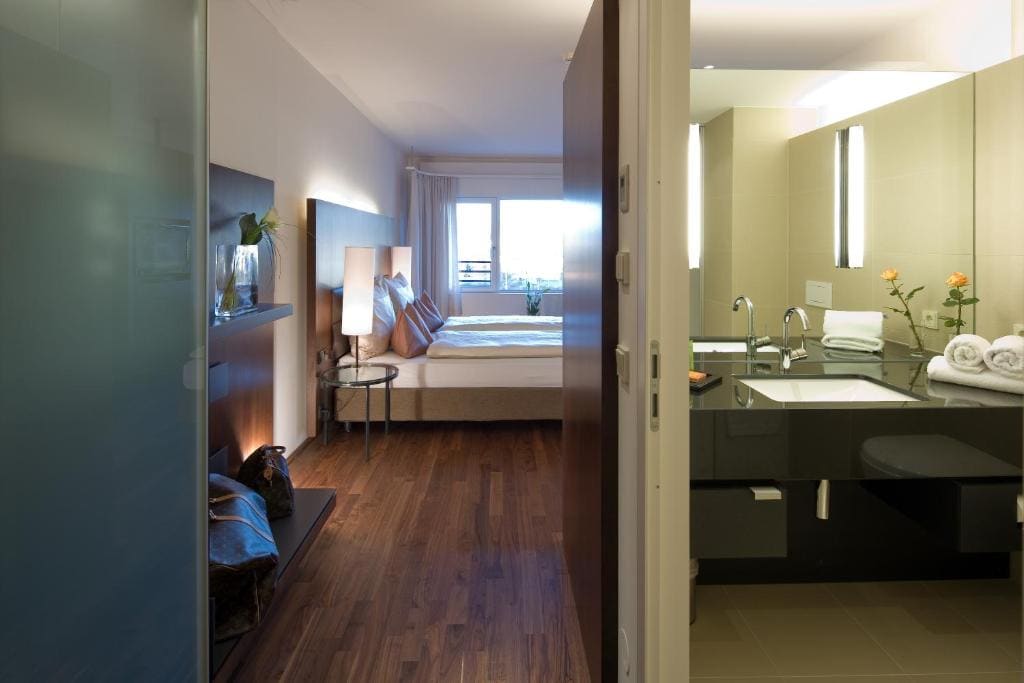 Superior Double or Twin Room room - Image 2