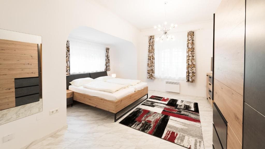 Apartment room - Image 1