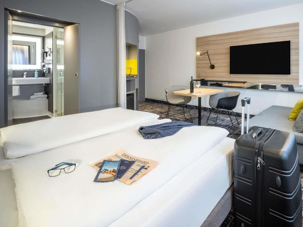Junior Twin Suite room - Image 1