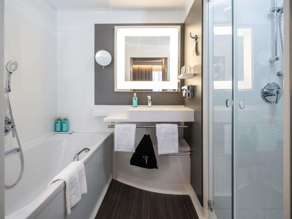 Standard Suite with Sofa room - Image 1