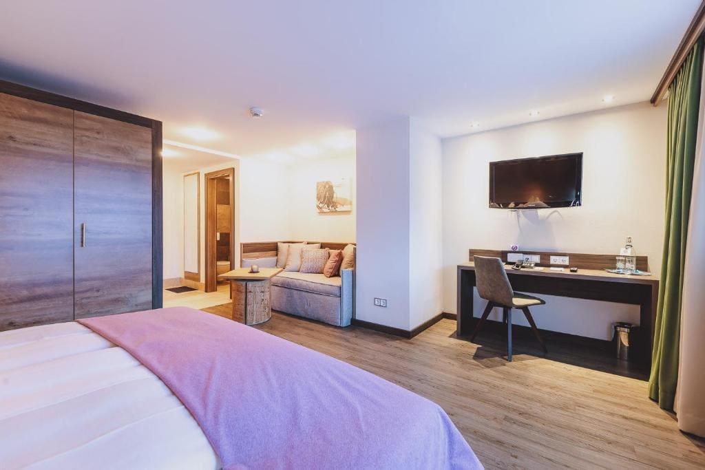 Comfort Double or Twin Room room - Image 2