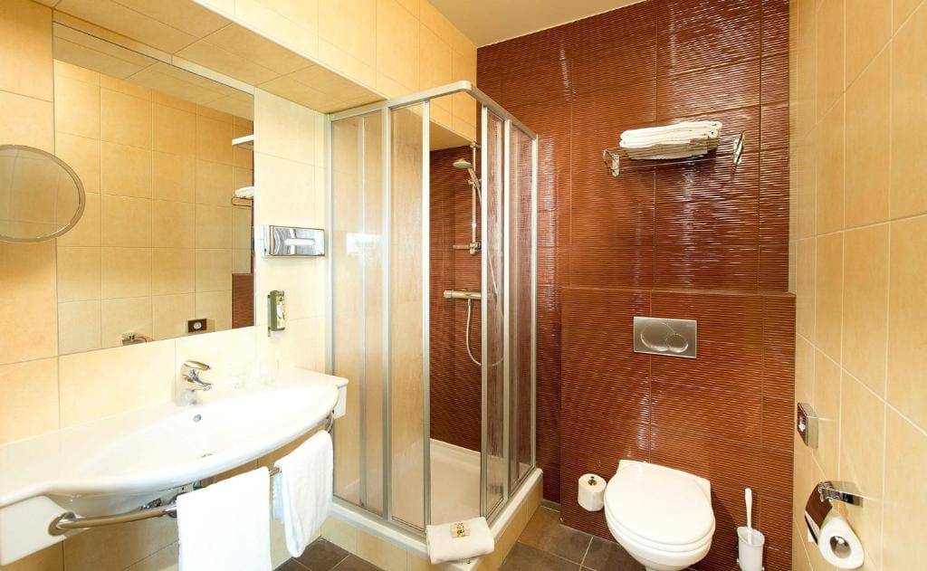 Classic Double Room room - Image 2