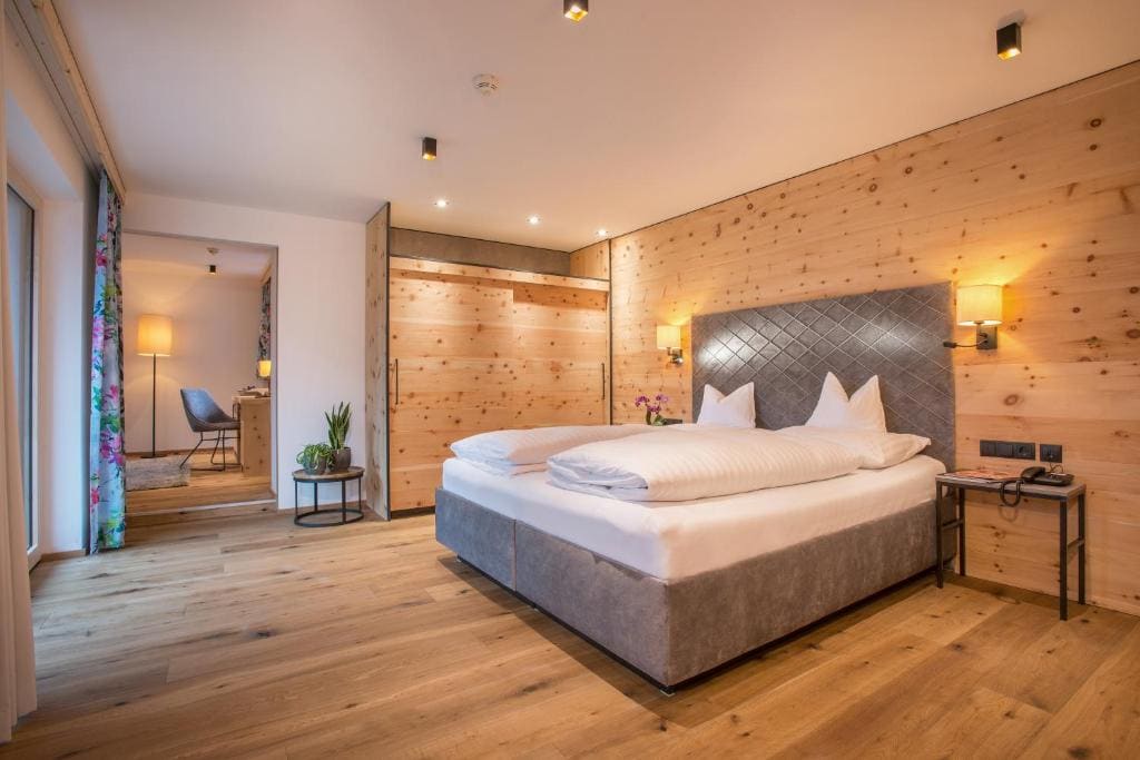 Standard Suite room - Image 1