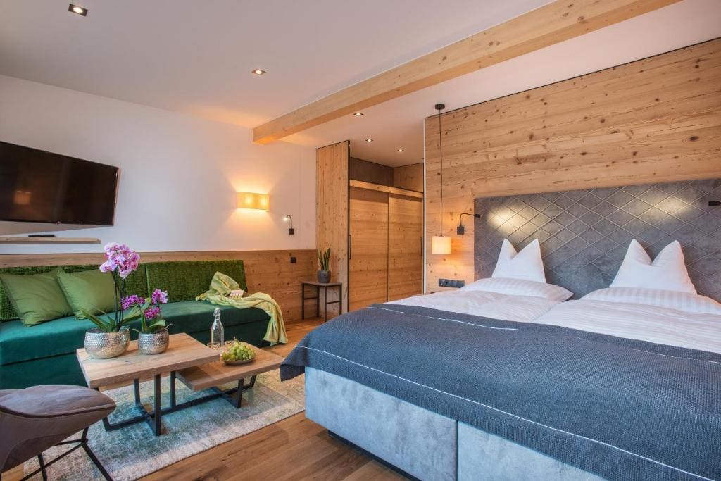 Superior Double Room room - Image 3