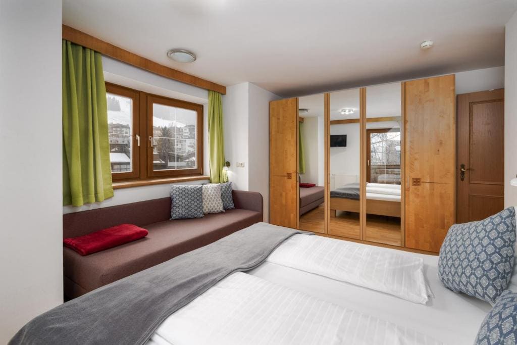 Large Two-Bedroom Apartment room - Image 3