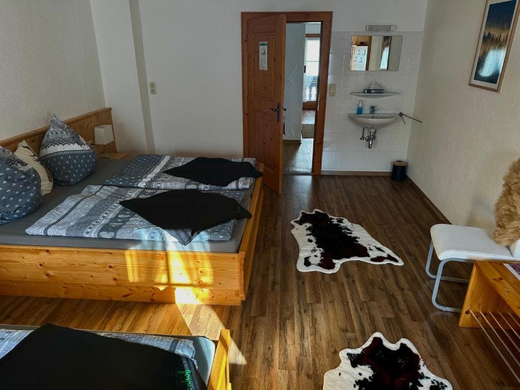 Triple Room with Mountain View room - Image 1