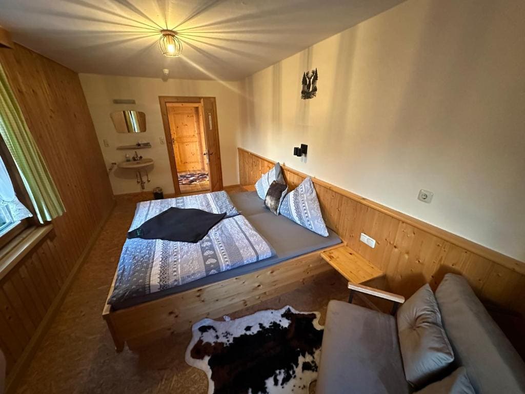 Double Room with Mountain View room - Image 1