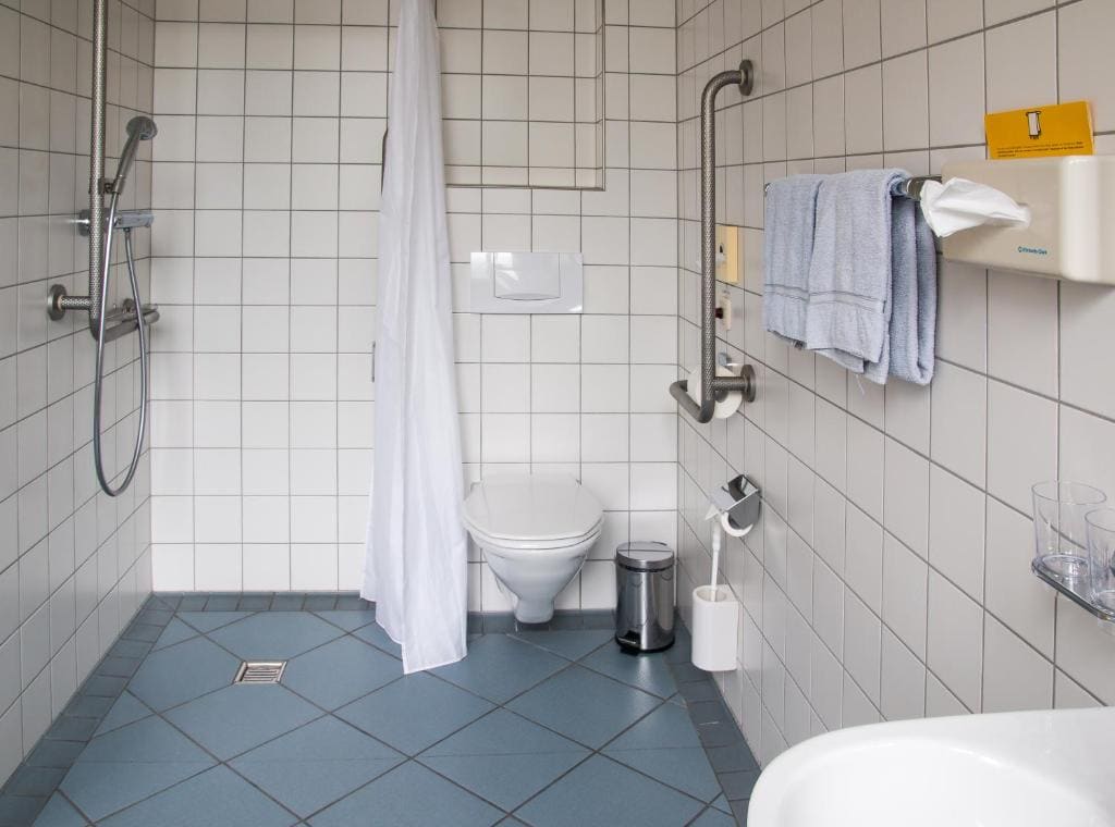 Double Room - Disability Access room - Image 3