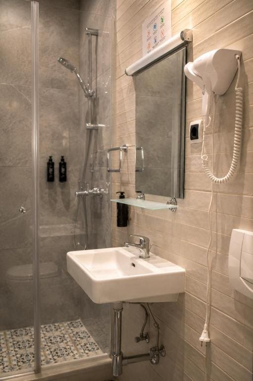 Two-Bedroom Suite room - Image 3