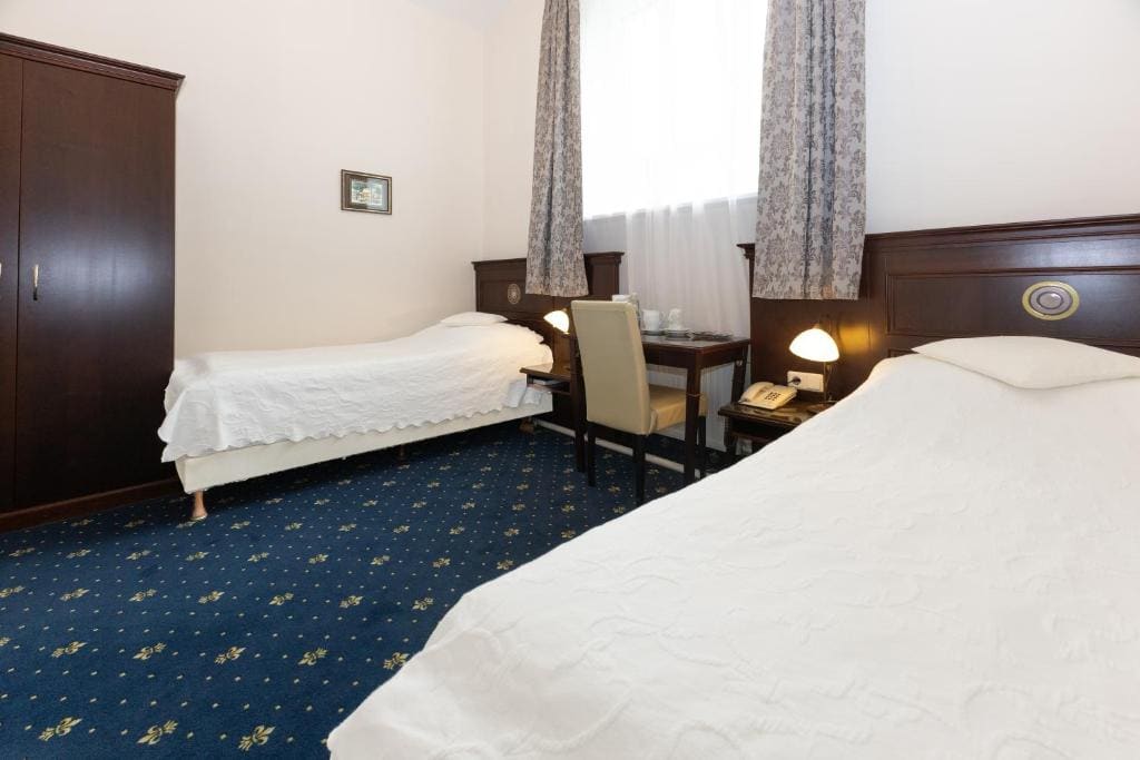 Economy Twin Room - Basement room - Image 1