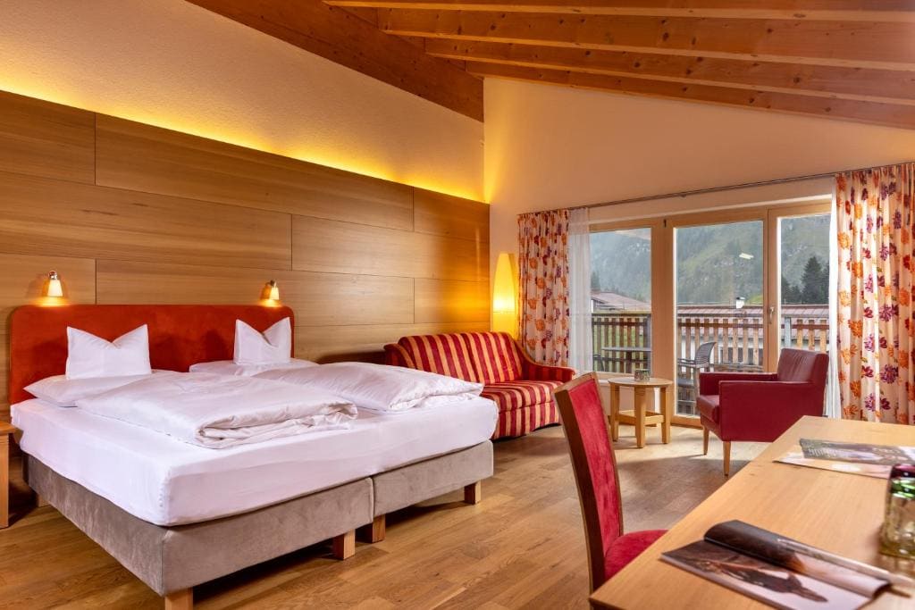 Superior Suite room - Image 1