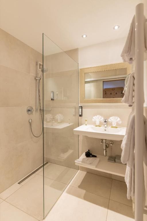 Small Double Room room - Image 3