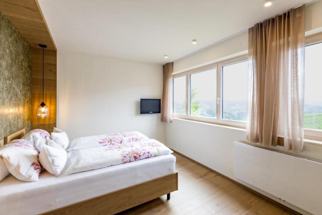 Deluxe Double Room room - Image 2