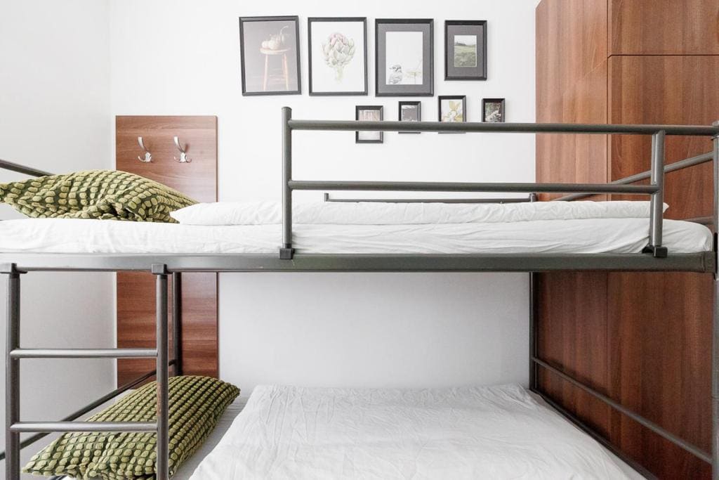 Budget Twin Room room - Image 3