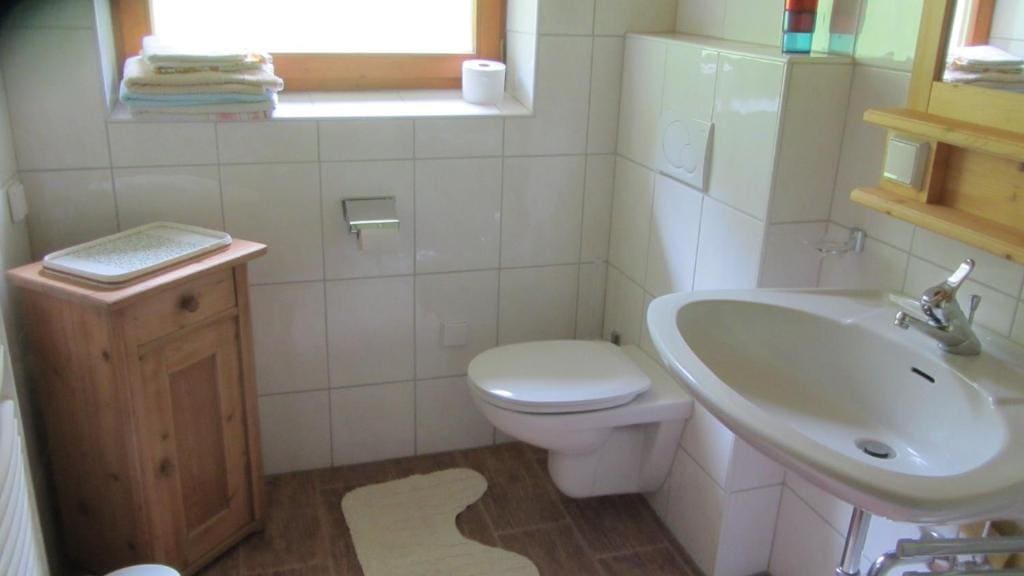 Three-Bedroom Chalet room - Image 3