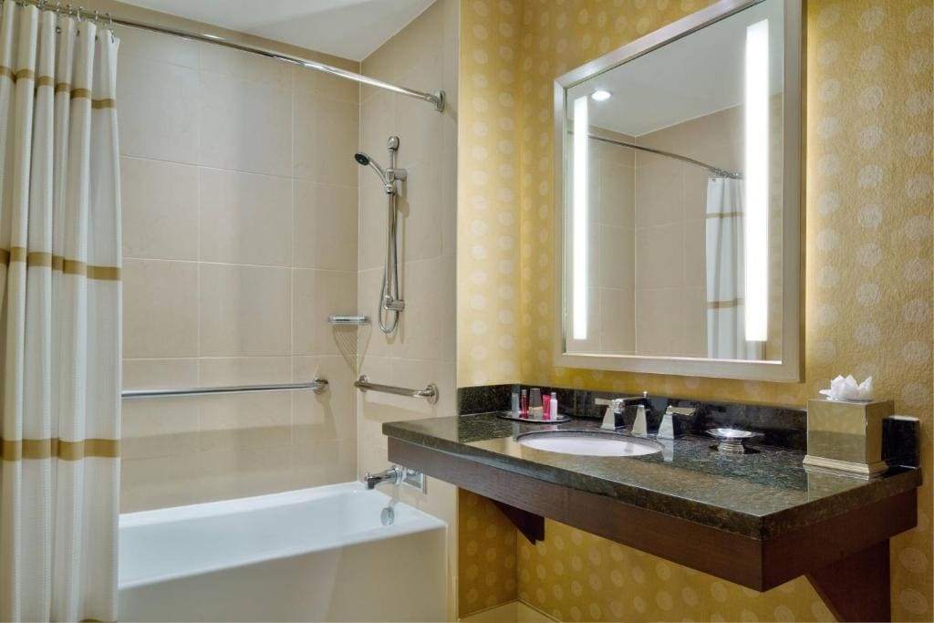 Double Room - Non-Smoking room - Image 2
