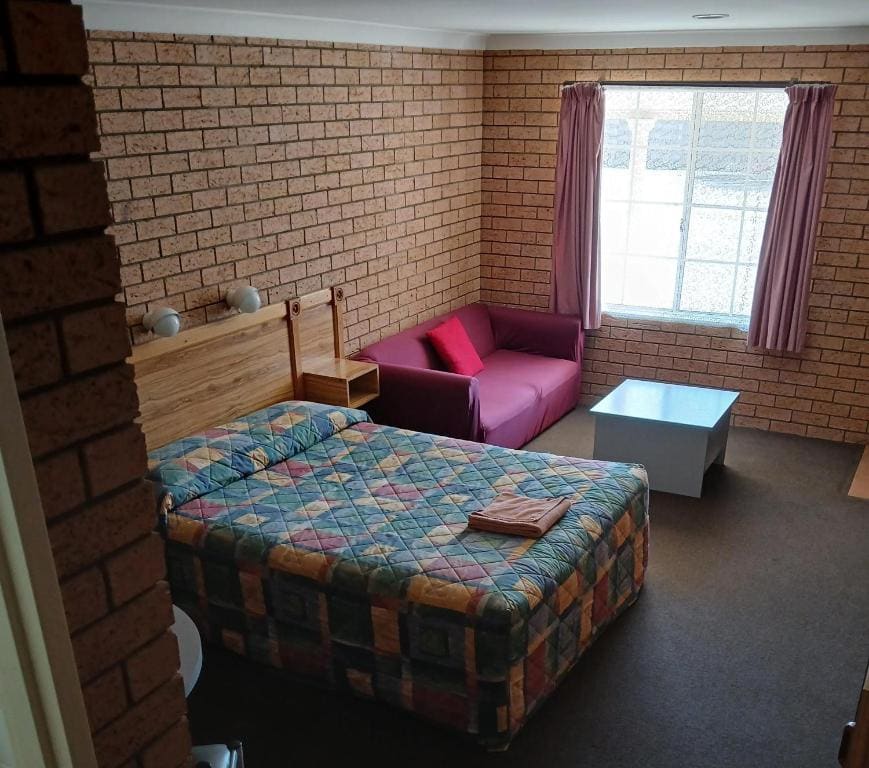 Deluxe Queen Room room - Image 2