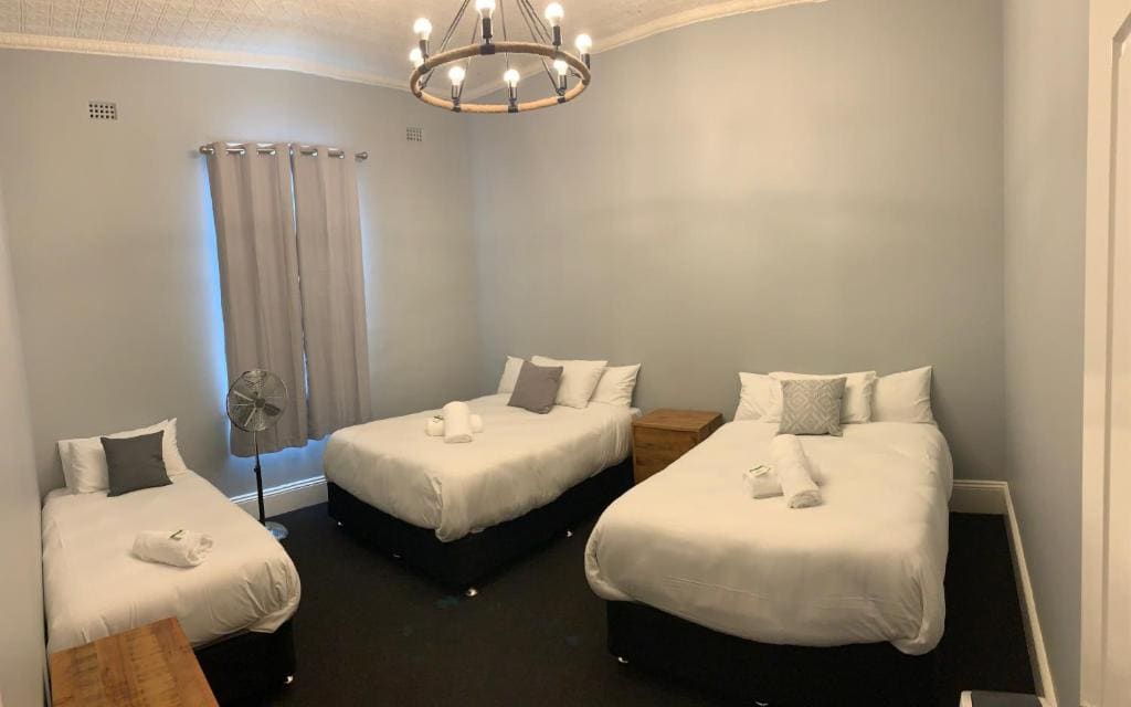 Family Room with Shared Bathroom room - Image 1