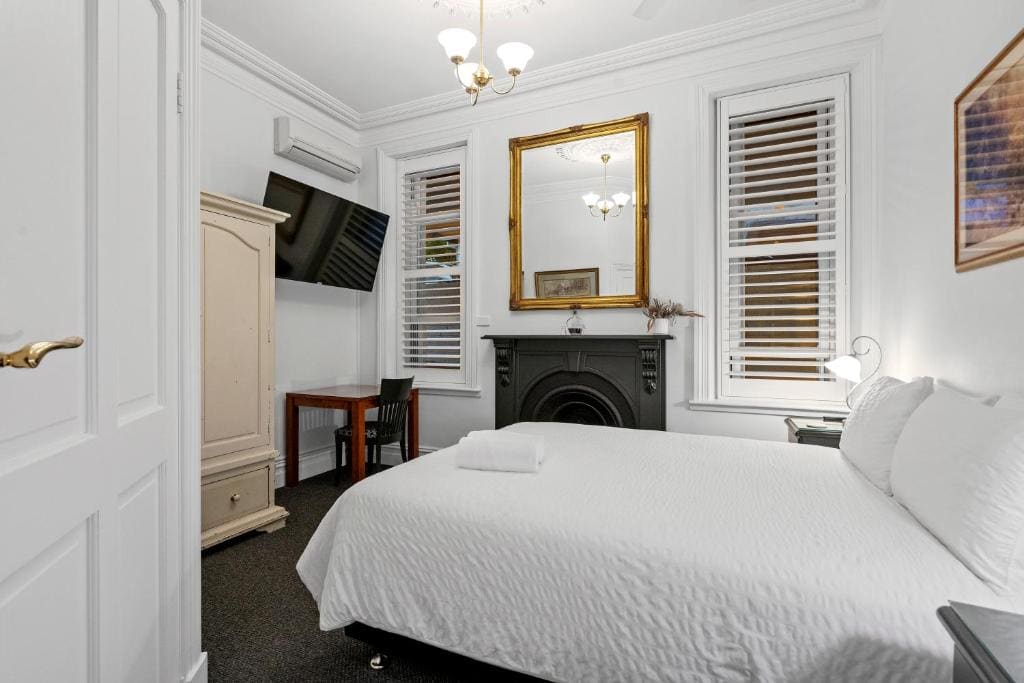 Queen Room room - Image 1