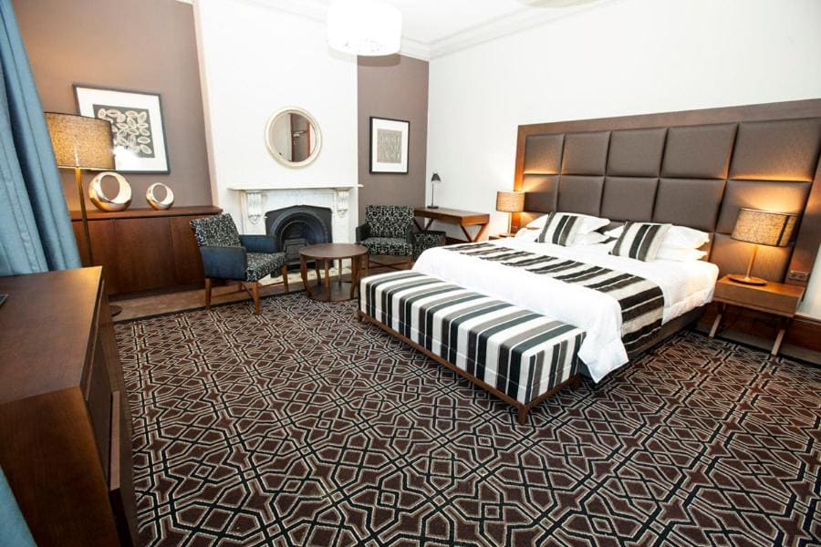 Luxury King Suite room - Image 2