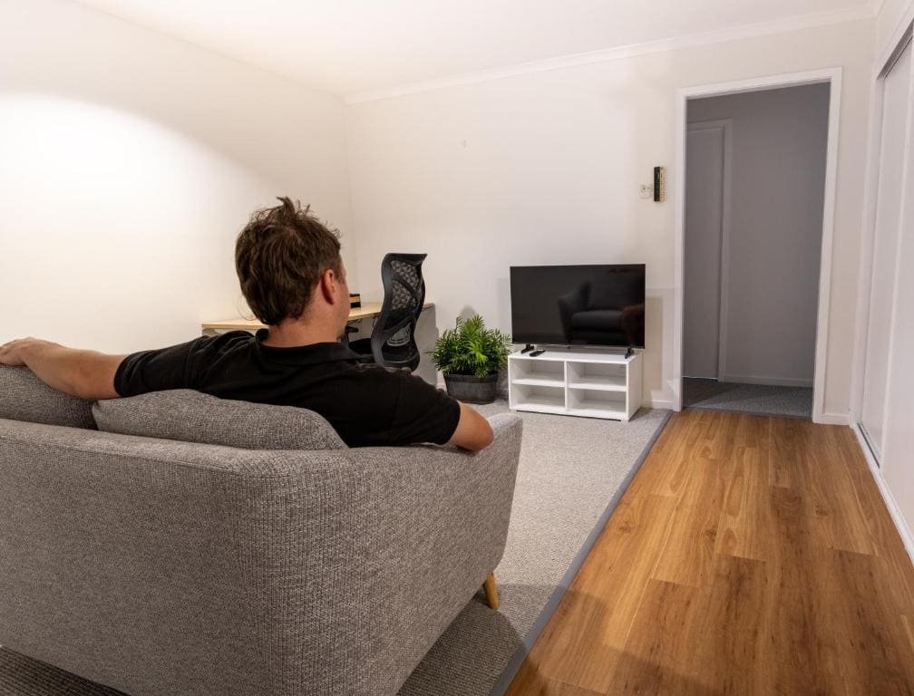 Double Room with Shared Bathroom room - Image 2