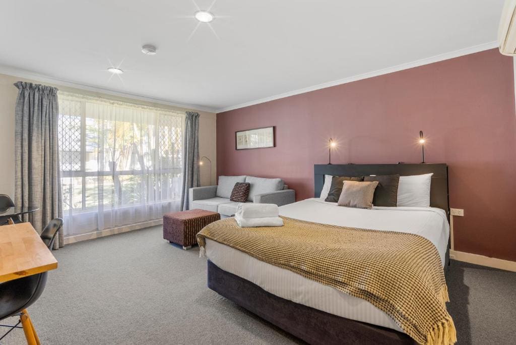 Premium King Room room - Image 2