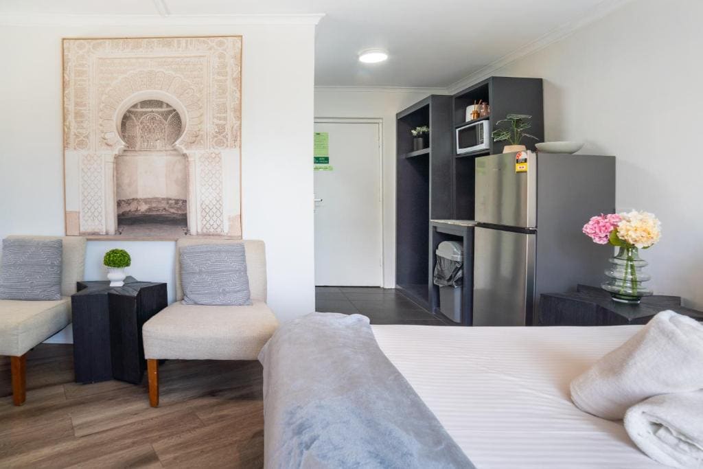 Deluxe Twin Room room - Image 1