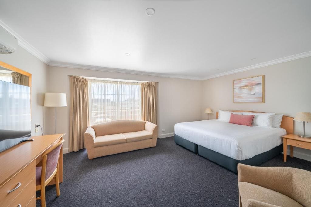 One Bedroom Apartment with Spa room - Image 1