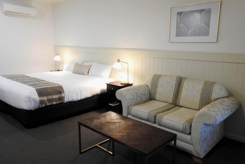 Deluxe King Room room - Image 1