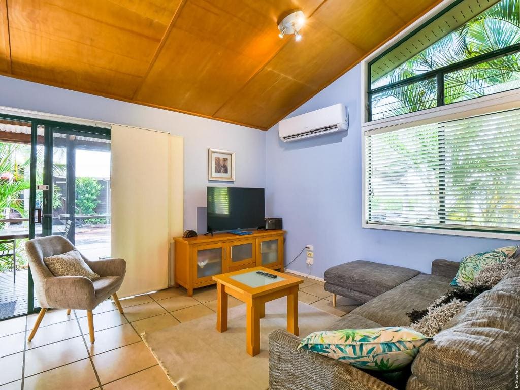 Two-Bedroom Villa - Pet-Friendly room - Image 2