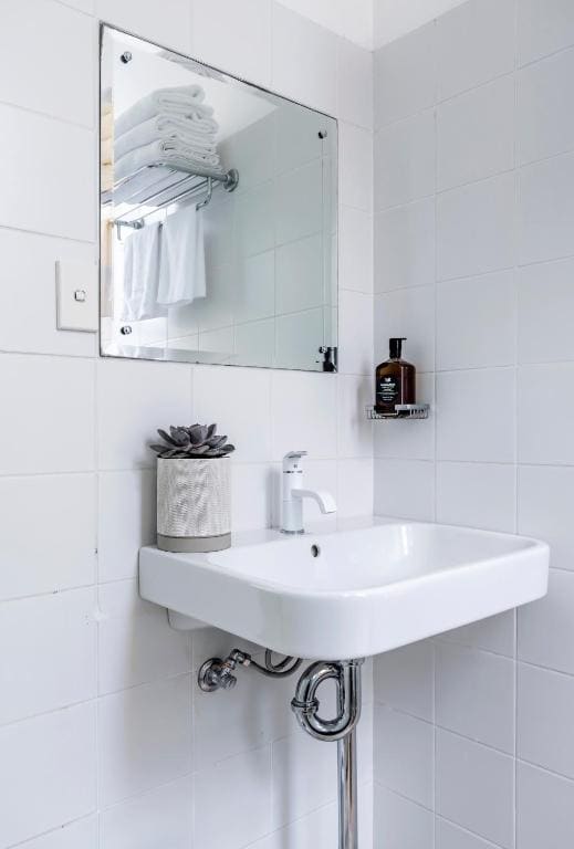 Gumleaf Suite room - Image 3