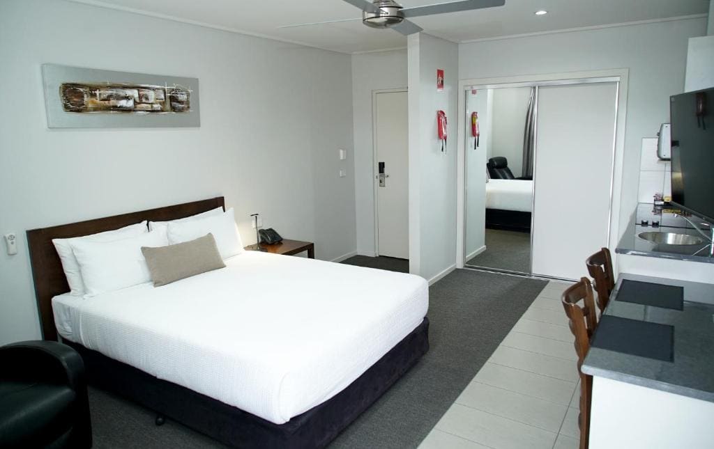 Standard Queen Room room - Image 2