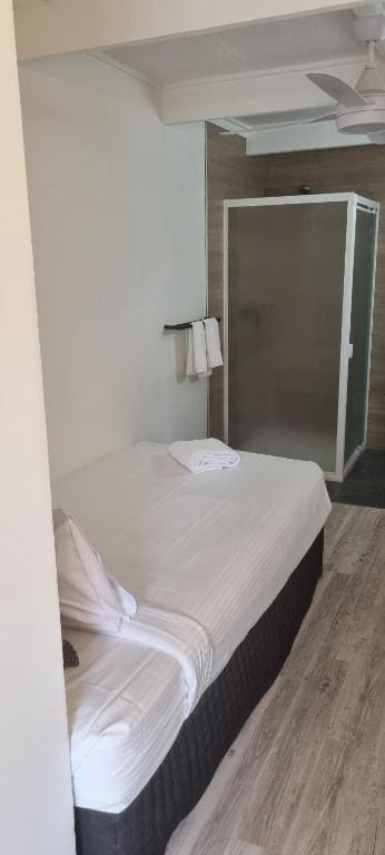 Budget Single Room room - Image 2