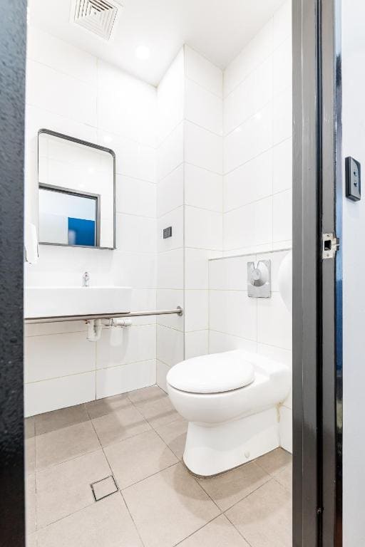 Bed in 8-Share Ensuite Dorm room - Image 1