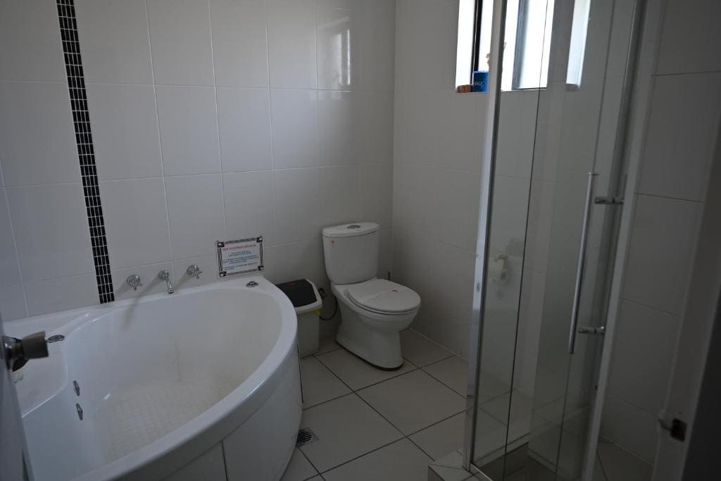 Executive Suite room - Image 2