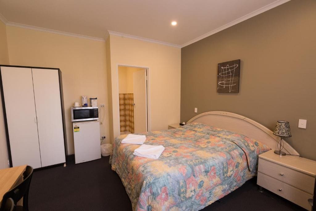 Standard Double Room room - Image 2