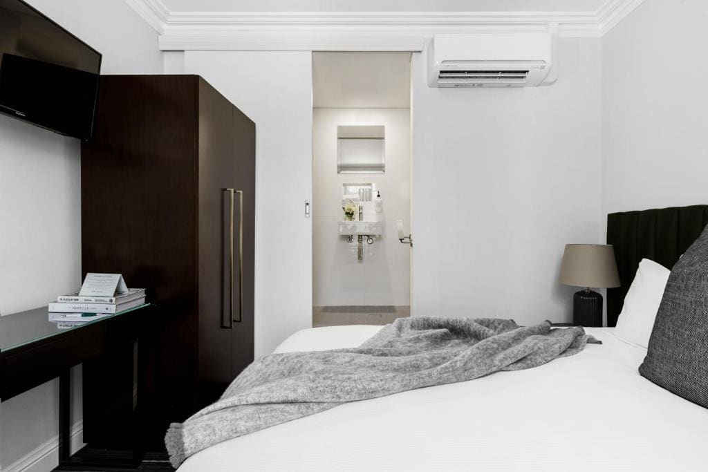 Queen Room room - Image 1