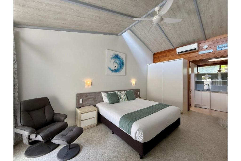 Executive Studio Apartment room - Image 2