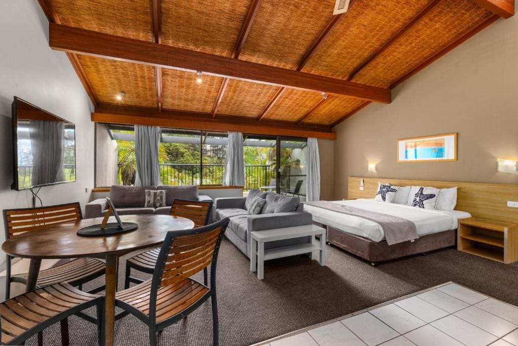 Resort Studio Apartment room - Image 1