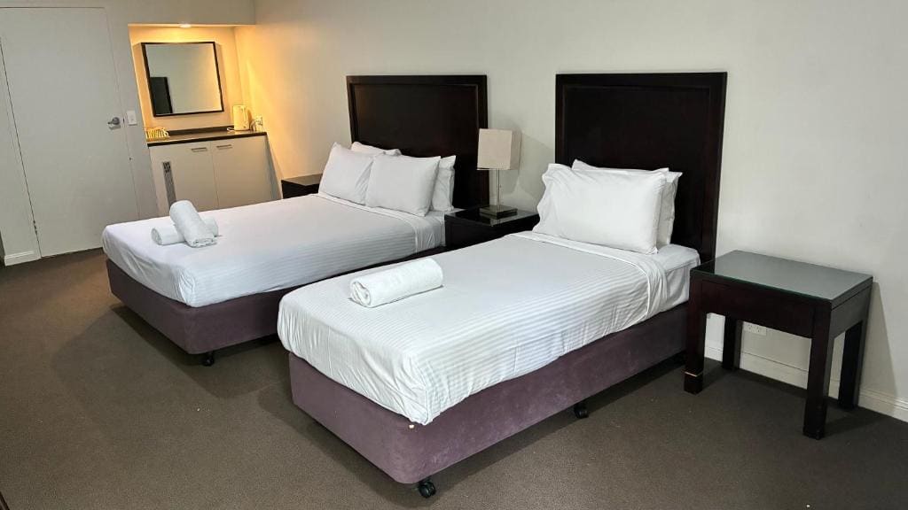 Twin Room - Disability Access room - Image 3