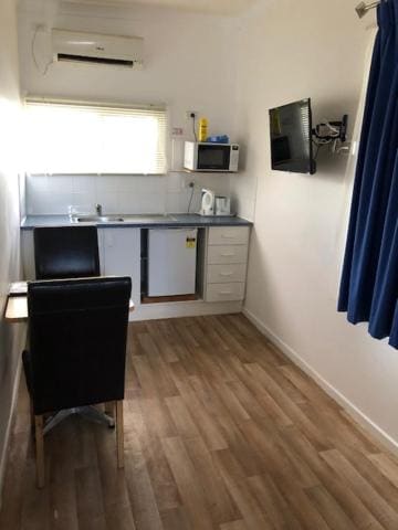 Queen Cabin room - Image 3