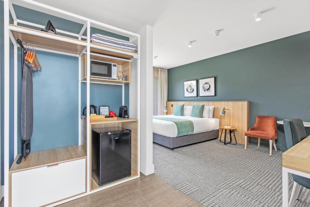 Superior Connecting Room room - Image 2
