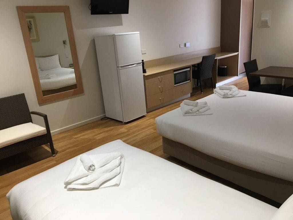 Deluxe Twin Room room - Image 2